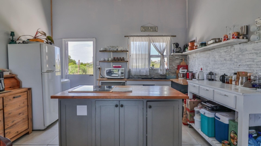 4 Bedroom Property for Sale in De Kelders Western Cape